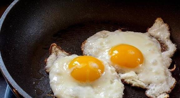 芝麻油可以煎蛋吗